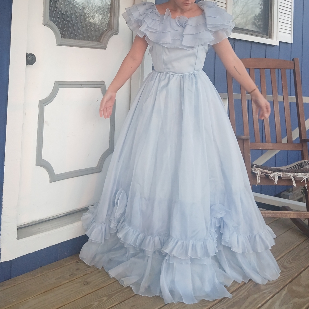Vintage Light Blue Ball Gown / Formal Gown Womens size Small